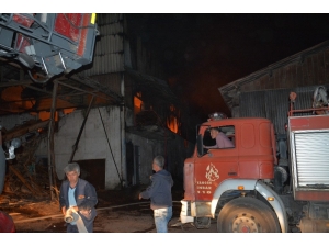 Karabük’te Kereste Fabrikasında Korkutan Yangın