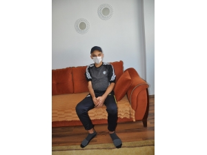 16 Yaşında Testis Kanserine Yakalandı