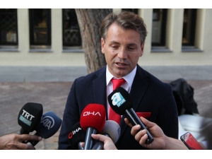 Tamer Tuna: "Milli Takımımızı Bu Süreçte Gösterdikleri Duruş İçin Tebrik Ediyorum"