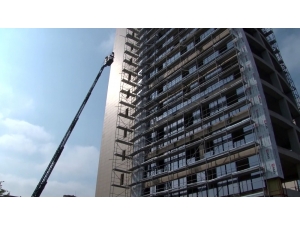 Ataşehir’de 21 Katlı İnşaatta Yangın Paniği