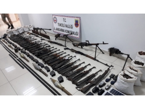 Tunceli’de 1 Haftada 10 Sığınak İmha Edildi, 71 Silah İle 22 Bin Mermi Ele Geçirildi