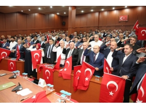 Darıca Belediyesi Meclisinden Mehmetçiğe Asker Selamı