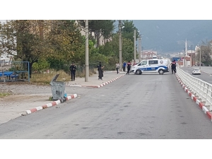 Çöp Kutusunun Yanına Bırakılan Bebek Çantası Polisi Alarma Geçirdi