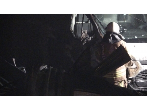 Kartal’da Mobilya Atölyesinde Çıkan Yangın Güçlükle Söndürüldü