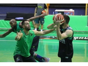 Akhisar Belediye Basketbol Takımı Evinde Moral Arıyor