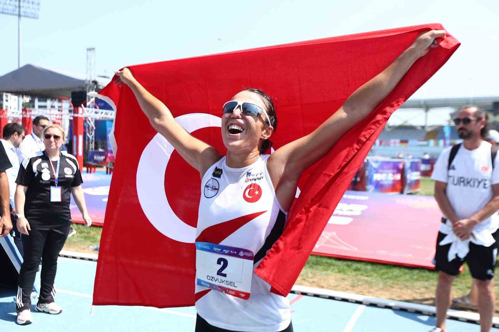 milli-pentatlet-ilke-ozyuksel-mihrioglu-avrupa-sampiyonu-oldu