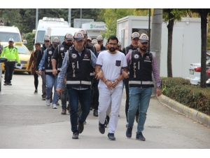 Silah Kaçakçılığı Şüphelileri Adliyede