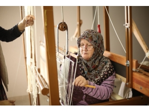 Atakumlu Üreten Kadınlardan Dev Sergi