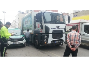 Çöp Aracının Çarptığı Yaya Ölümden Döndü