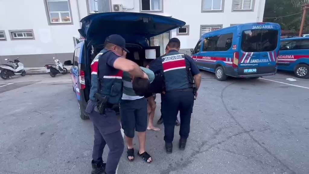 canli-yayinda-teror-propagandasi-yapan-sahislar-yts-ile-tespit-edildi