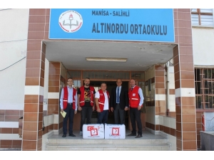 Kızılay’dan Ortaokul Öğrencilerine Yardım