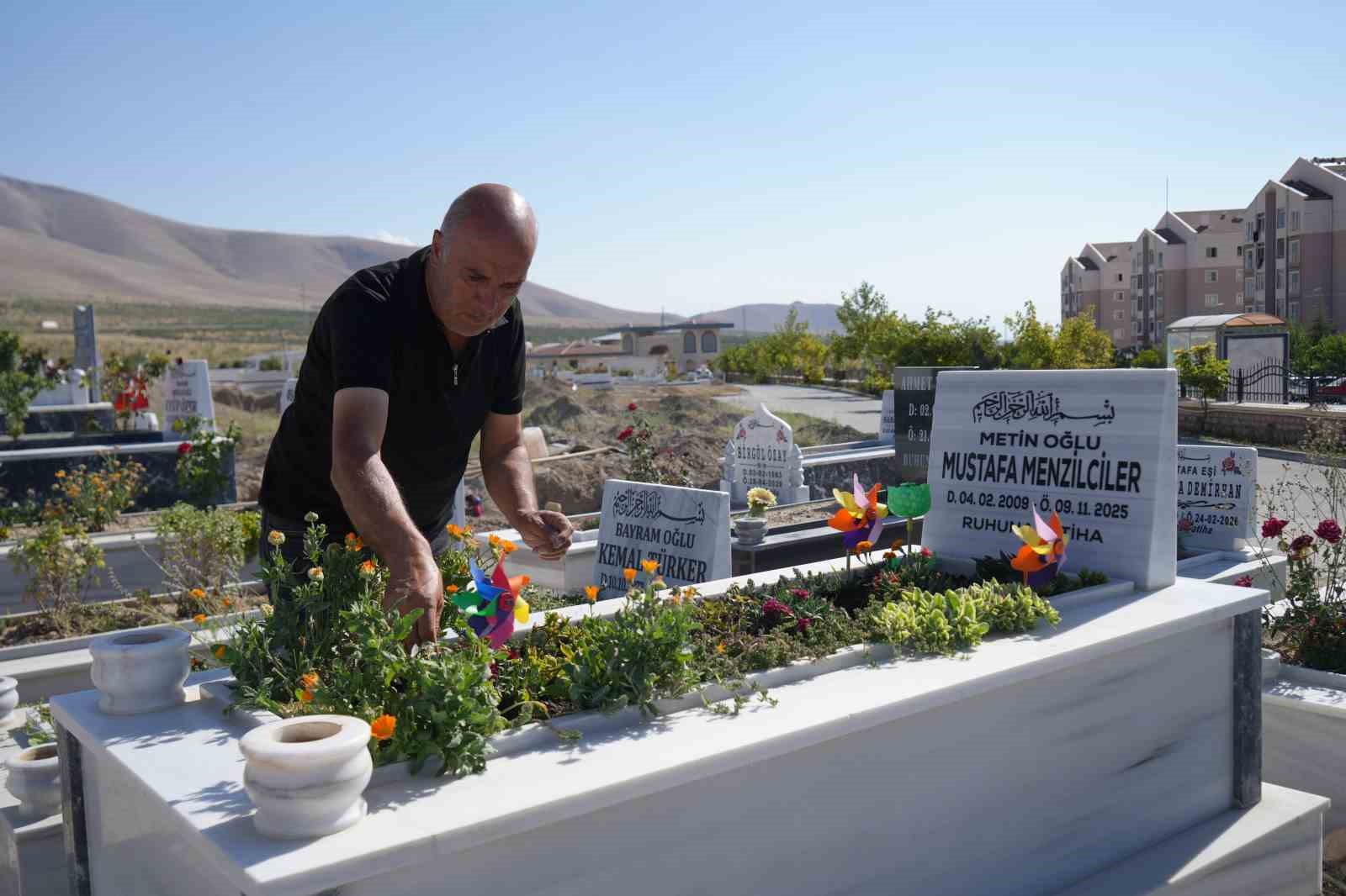 nigde-de-kazada-oglunu-kaybeden-babadan-adalet-cagrisi