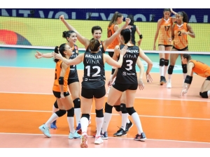 Eczacıbaşı Vitra, 3’te 3 Yaptı