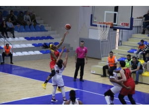 Kadınlar Basketbol Süper Ligi: Elazığ İl Özel İdare: 83 - Kayseri Basketbol: 68