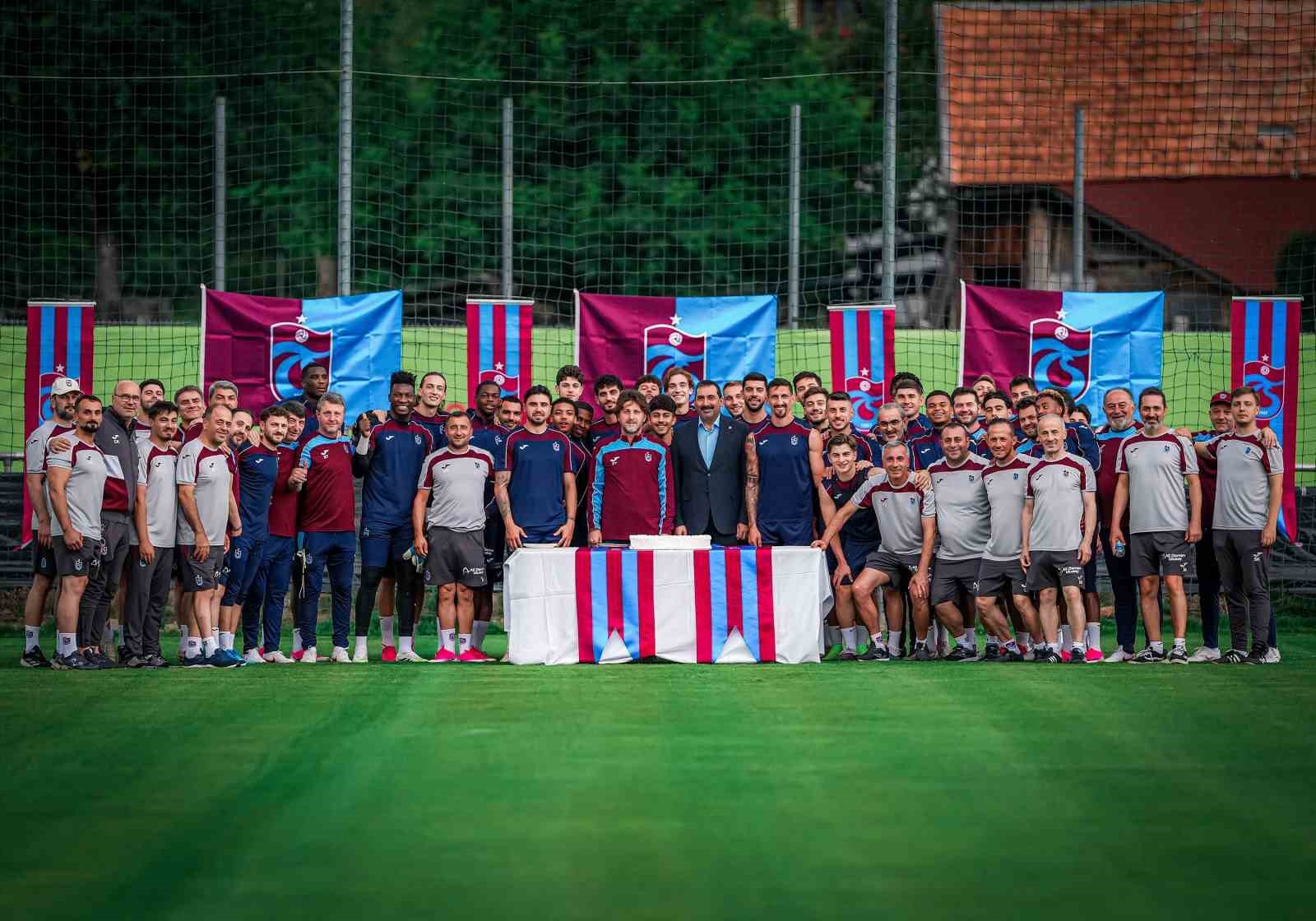 trabzonspor-un-59-kurulus-yil-donumu-avusturya-kampinda-kutlandi