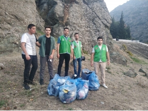 Temiz Bir Geleceğe El Uzattılar