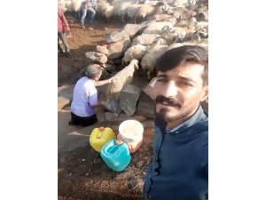 Yine Yaptığı Anonsla İnsanları Gülmekten Kırıp Geçirdi