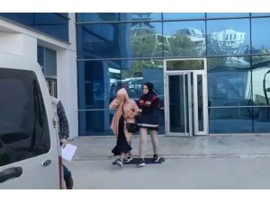 25 Bin Liralık Ziyneti Tek Hareketle Çaldı