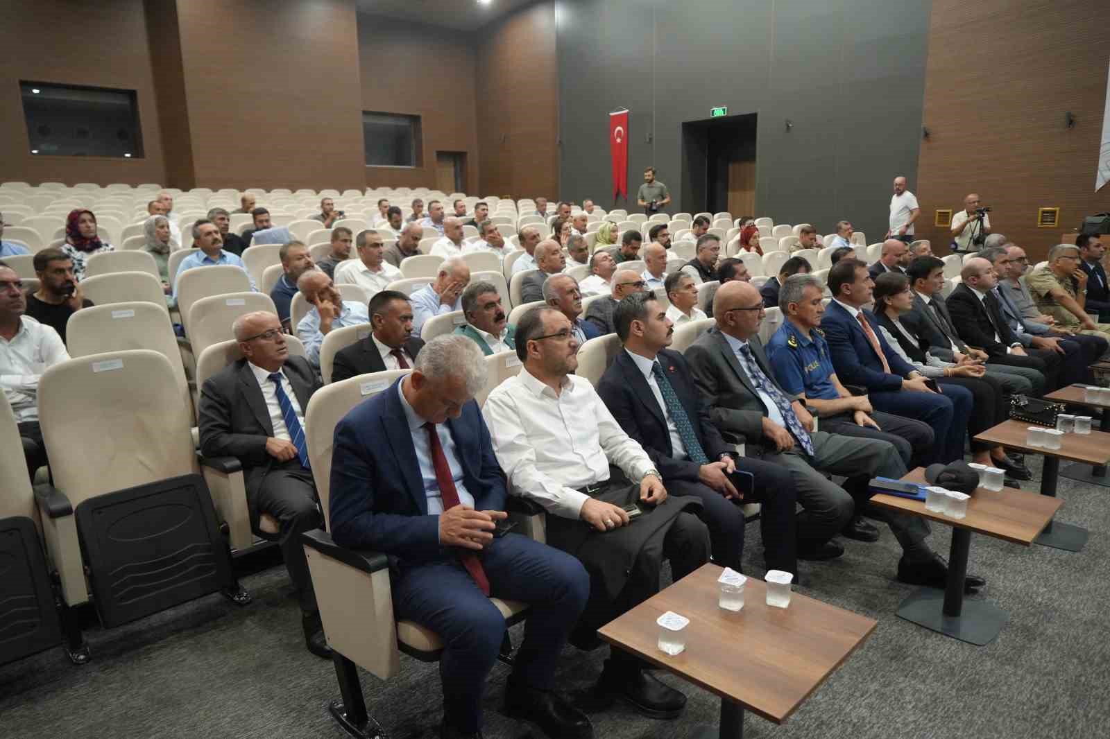 mus-ta-kamu-kurumlarinda-is-sagligi-ve-guvenligi-masaya-yatirildi