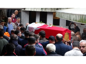 Kanserden Ölen İncilay Öğretmen Son Yolculuğuna Uğurlandı