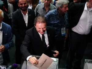 Başkan Adayı Hürser Tekinoktay Oyunu Kullandı