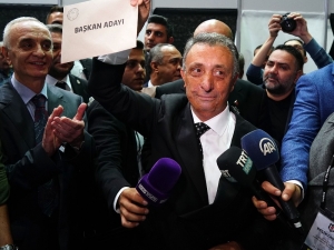 Ahmet Nur Çebi Oyunu Kullandı