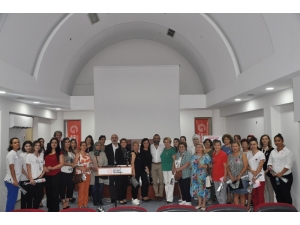 Prof. Dr. Nursal: "Her Sekiz Kadından Biri Meme Kanseri"