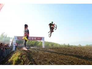 Türkiye’nin Motokros Sporcuları Antalya’da Buluştu