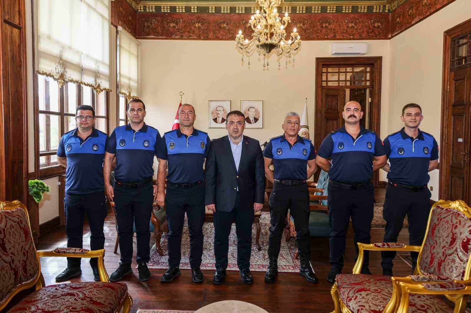 vali-sozer-zabita-haftasi-dolayisiyla-zabita-personelini-kabul-etti