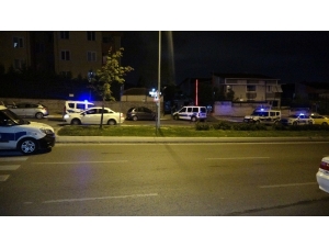 Çocukların Kavgasına Büyükler De Karıştı, Ortalık Savaş Alanına Döndü