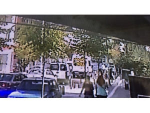 Annesinin Elinden Yola Fırlayan Minik Kızın Feci Sonu Kamerada