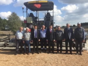 Aslanapa’da Grup Yolu Çalışmaları