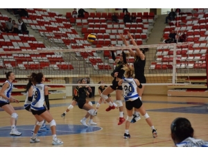 Anadolu Üniversitesi Filede Mağlup