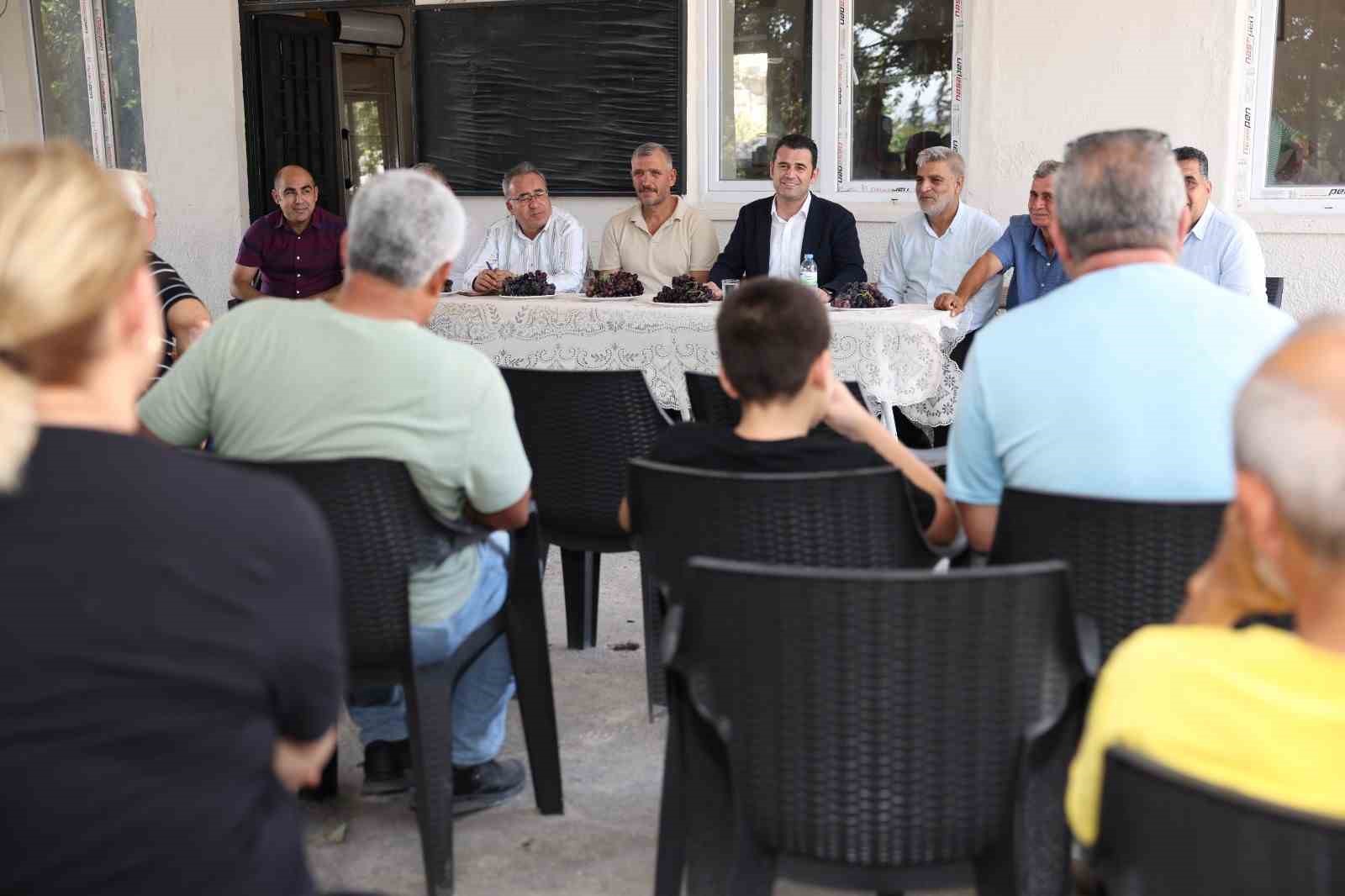 akdeniz-de-hizmet-mesaisi-sahada-besikci-mahalle-sakinleriyle-bulustu
