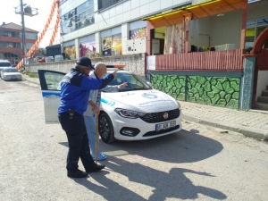 Yardım Elini Uzatan Zabıta Ekipleri Takdir Topladı