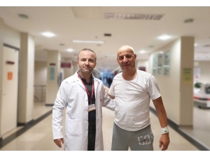 Felçli Geldi, Yürüyerek Gitti