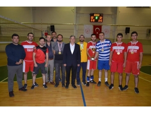 Bünyan’da Voleybol Heyecanı Sona Erdi