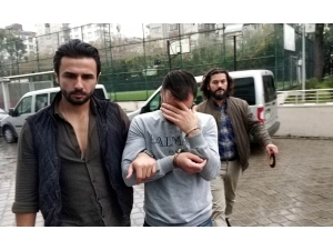 Eczaneden 20 Bin Liralık Malzeme Hırsızlığı Zanlısı Yakalandı