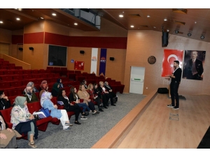 Hitit Üniversitesi Kapılarını Annelere Açtı