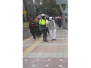 Türk Polisinin Merhameti