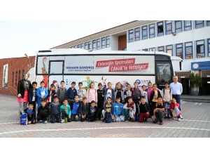 Canik’ten Ücretsiz Sporcu Servisi