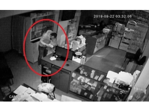 Eczaneden 25 Bin Liralık Hırsızlık Kamerada