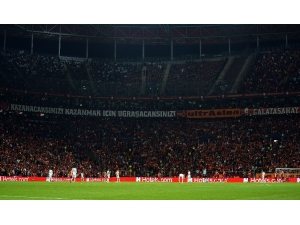 Galatasaray-real Madrid Maçını 49 Bin 528 Taraftar İzledi
