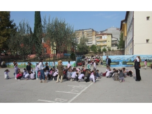 Bilecik’te Öğrenciler Toplama Alanlarını Öğreniyor