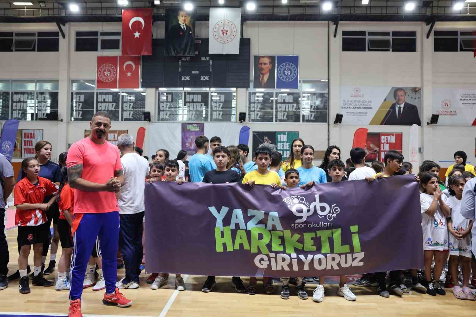 igdir-da-yaz-spor-okullari-coskuyla-basladi