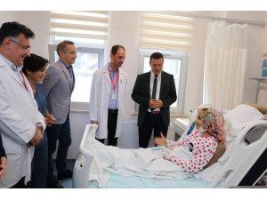 Kalp Kapağı Ve Ana Atardamarı Aynı Anda Değiştirildi