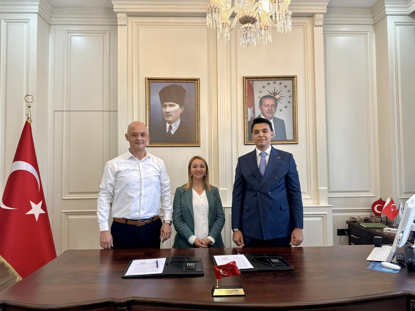 pazaryeri-nde-sehit-semih-orman-in-anisini-yasatacak-kutuphane-icin-imzalar-atildi