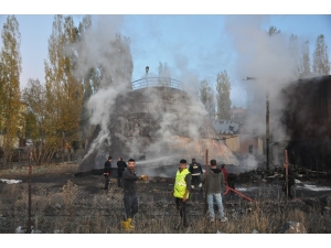 Kars’ta Korkutan Yangın