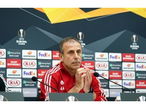 Abdullah Avcı: “Hem Avrupa Ligi Hem Ligde İvme Kazanmak İstiyoruz”