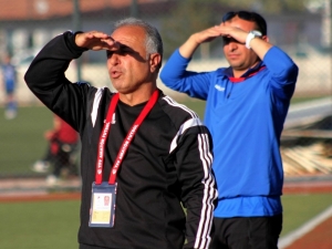 Develispor Teknik Direktörü Ahmet İzgi: “Şampiyon Olmaya Kararlıyız”